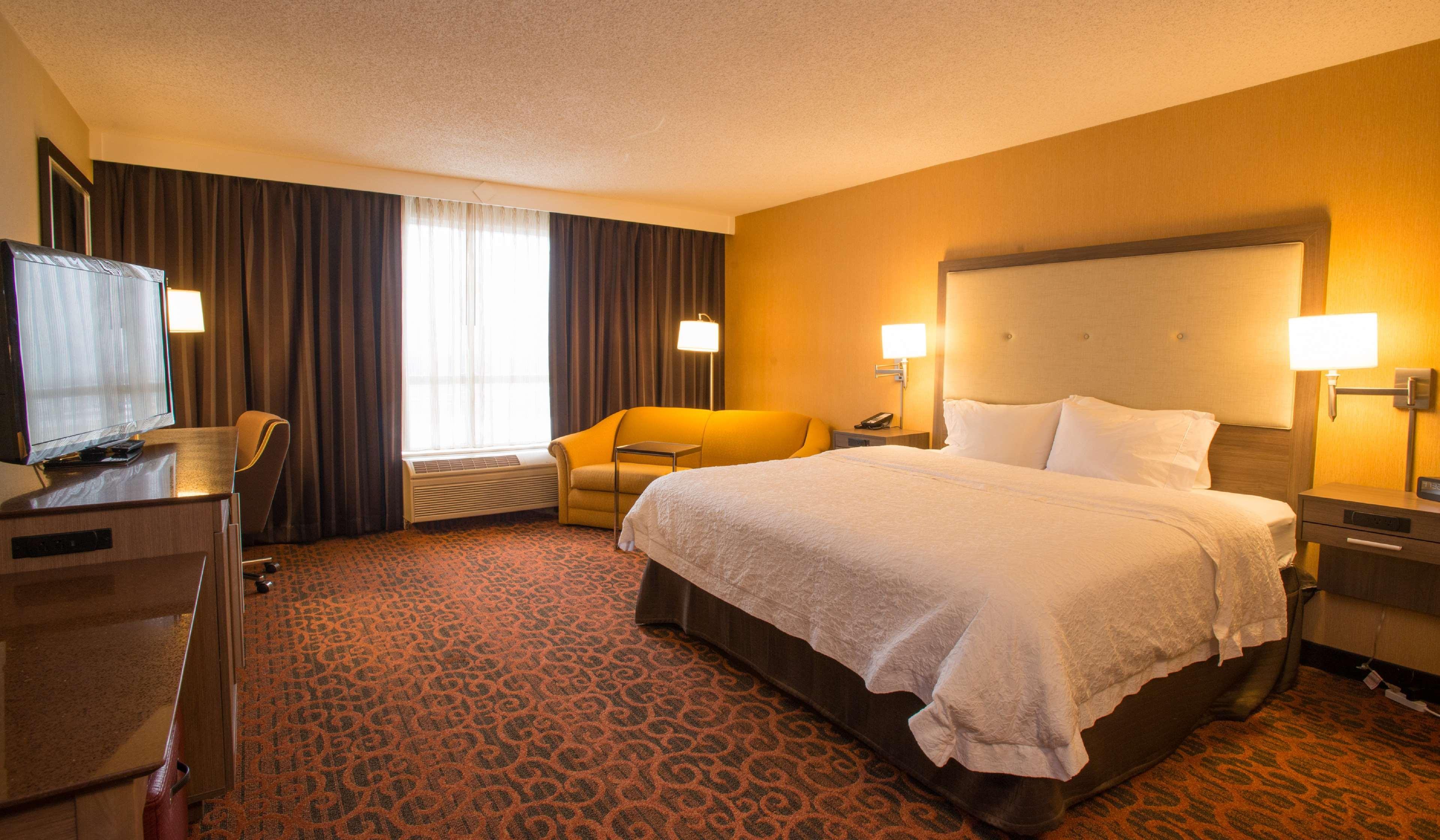 Hampton Inn Toronto-Mississauga West Buitenkant foto