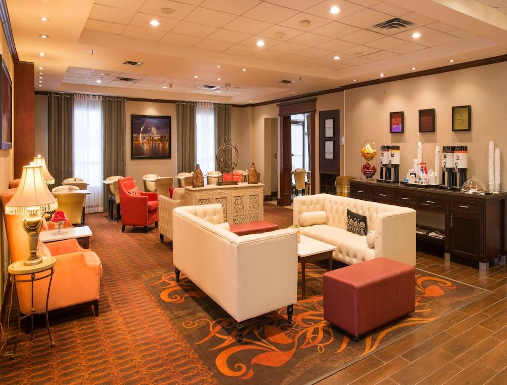 Hampton Inn Toronto-Mississauga West Buitenkant foto