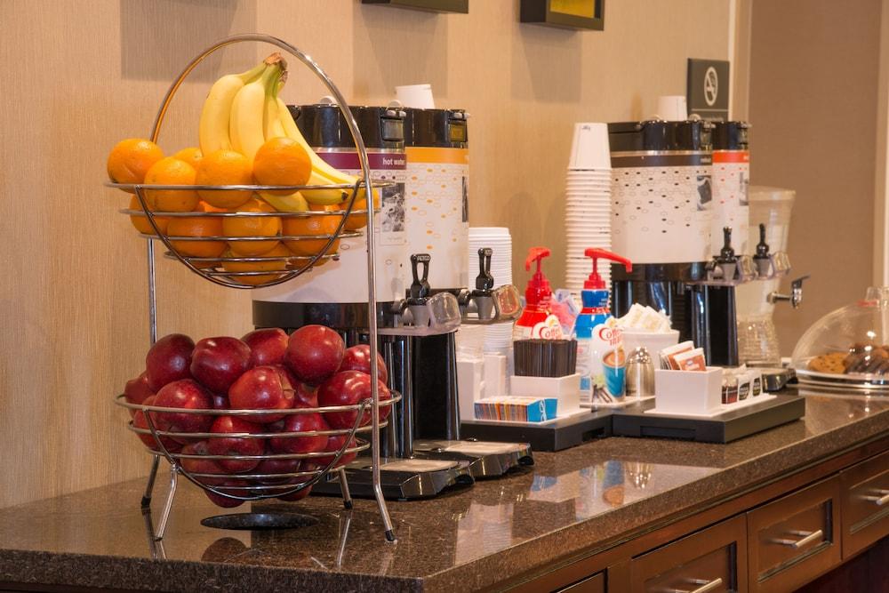 Hampton Inn Toronto-Mississauga West Buitenkant foto